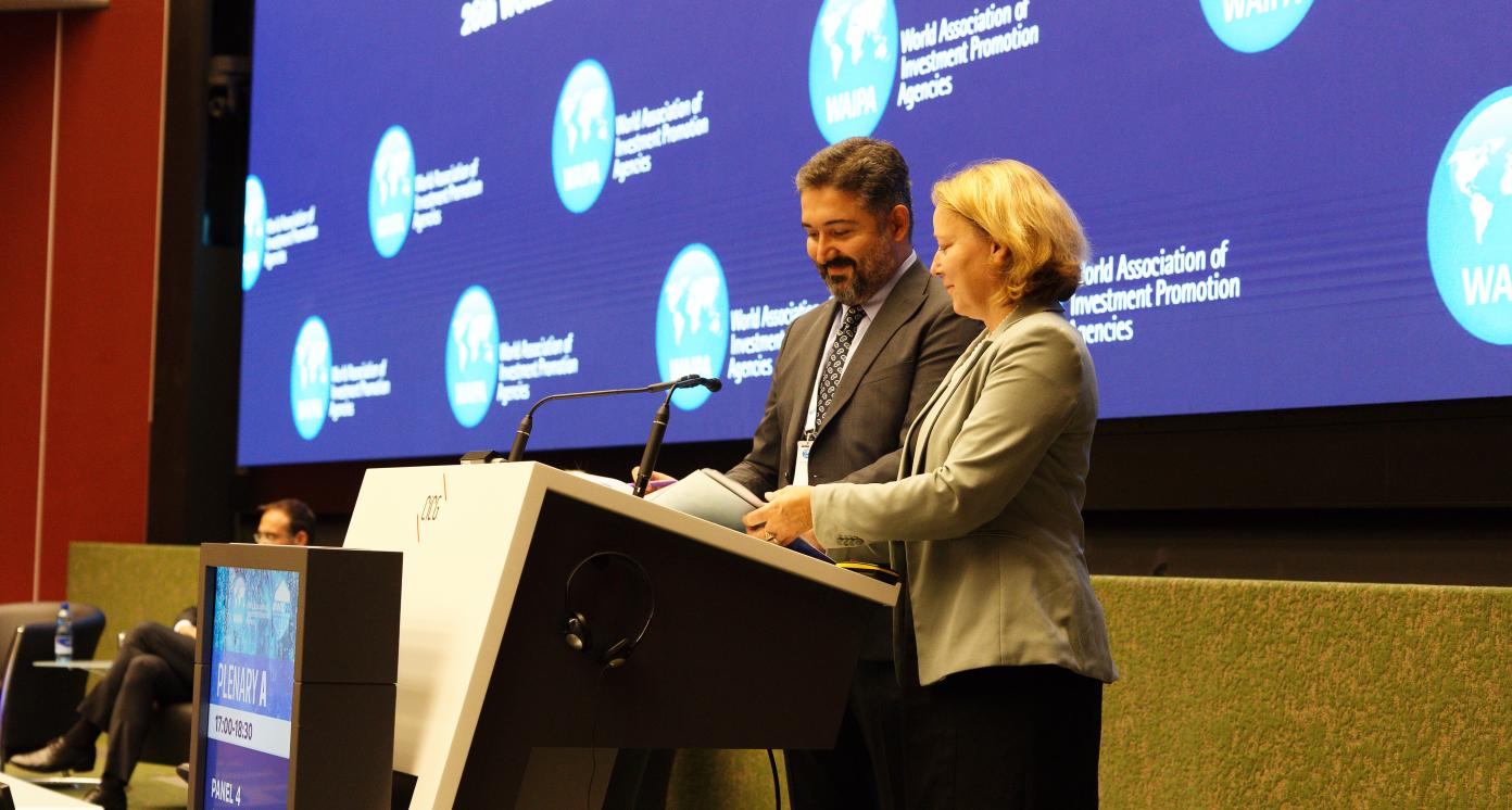 Mr. Ismail Ersahin, Executive Director WAIPA & Ms Agi Veres, Director, Representation Office Geneva, UNDP at MOU signing ceremony at World Investment Conference 