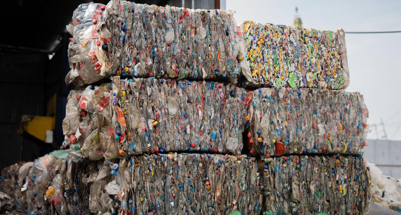 Plastic waste recycling and upcycling