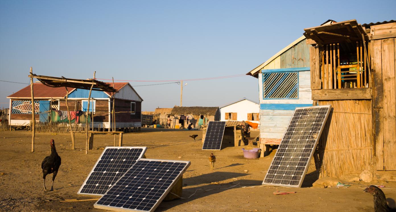 Off-grid and mini-grid solar solutions