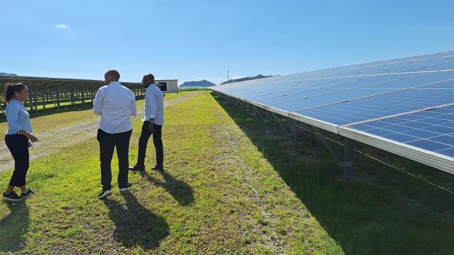 API-Mali and UNDP Mali visit the Romainville solar farm in Mahé, guided by UNDP Seychelle in April 2025. Photo credit: UNDP